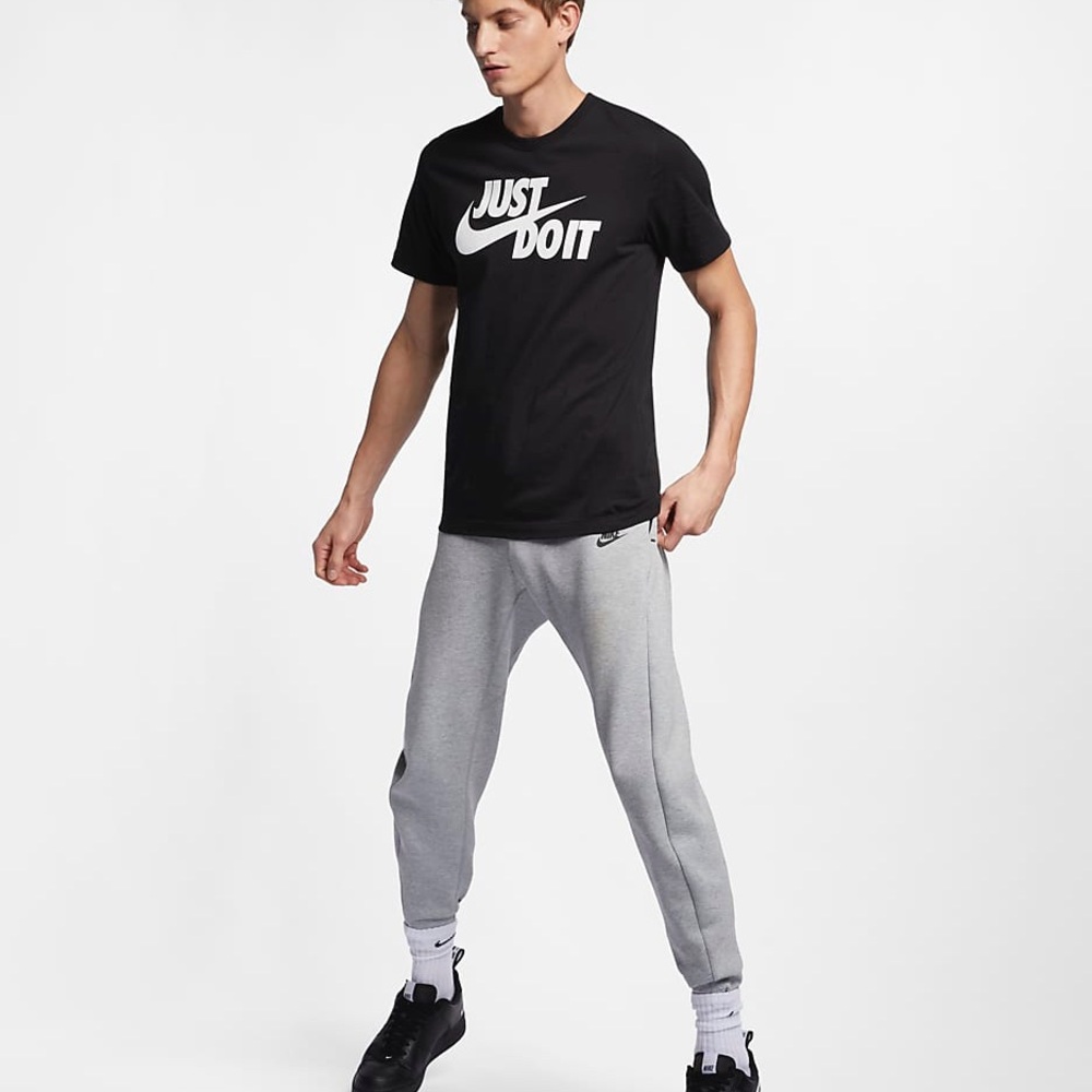 NWT Men’s Size Large Nike JUST DO IT Swoosh Logo Print T-shirt In Black & White - Picture 5 of 11